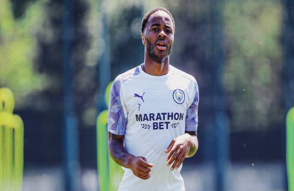 Raheem Sterling, estrella del Manchester City, ocupa la segunda posición con 194,7 millones de dólares. El jamaiquino, nacionalizado en Inglaterra, dijo este lunes que "la única enfermedad ahora mismo es el racismo contra el que estamos luchando", refiriéndose a las protestas provocadas a raíz de la muerte de George Floyd. Foto: Raheem Sterling / Twitter.