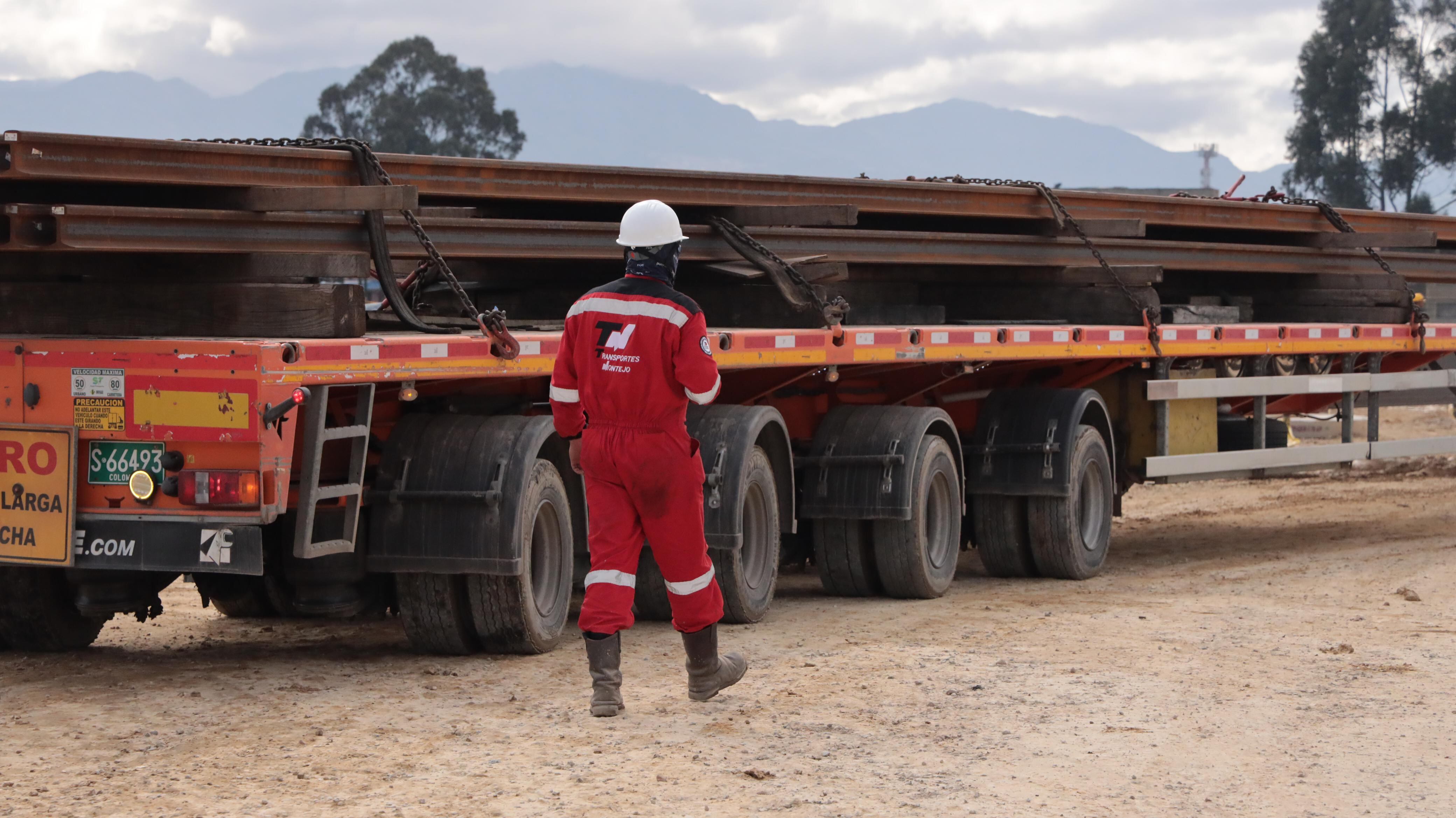 Rieles de la primera línea del Metro de Bogotá