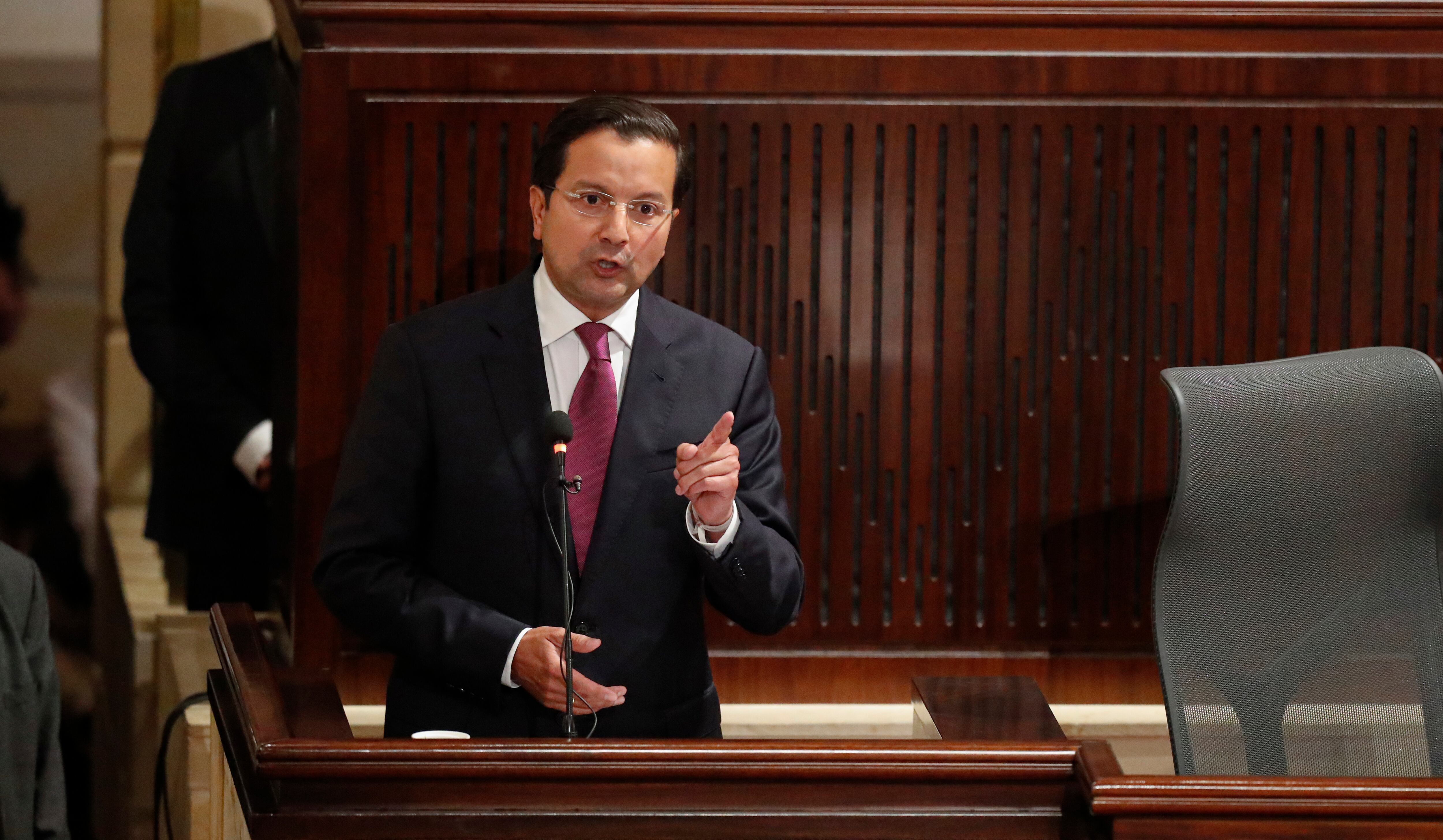 réplica de la oposición