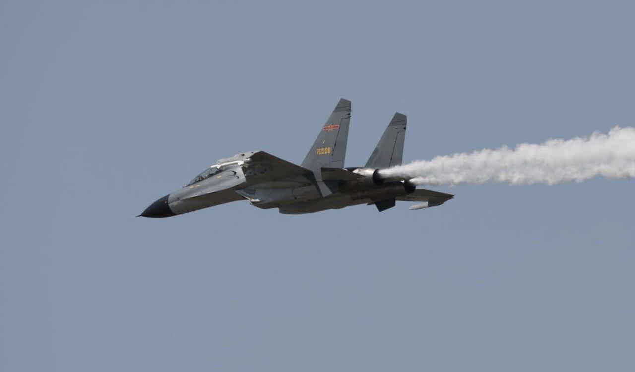 Fueron 18 aviones los detectados por Taiwán, diez de ellos habrían sobrepasado la línea de seguridad en el estrecho que separa a la isla de China (Foto de referencia)