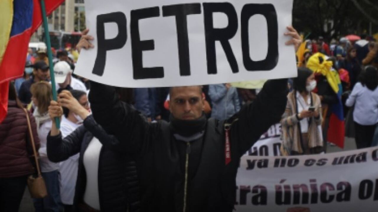 Marchas contra el presidente Gustavo Petro.