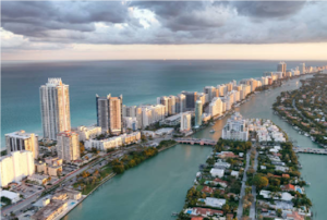 Florida y New York son los estados de mayor preferencia para las familias colombianas que deciden comprar vivienda en Estados Unidos, bien sea por inversión o para radicarse en ese país.