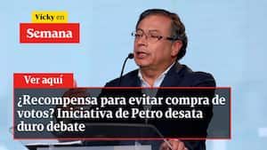 ¿Recompensa para evitar compra de votos? Iniciativa de Petro desata duro debate