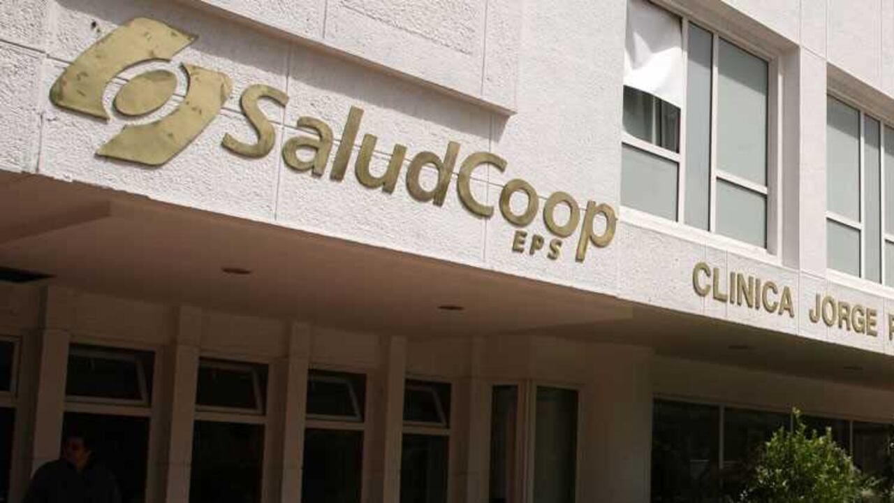 Saludcoop estuvo en el ojo del huracán luego de que investigaciones de la Contraloría determinaran que, a través de esa EPS, se desviaron 1,4 billones de pesos del Estado destinados a la salud.