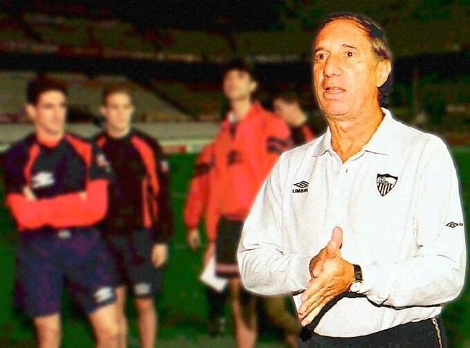 Carlos Bilardo con el Sevilla
REMITIDA / HANDOUT por SEVILLA FC. EP