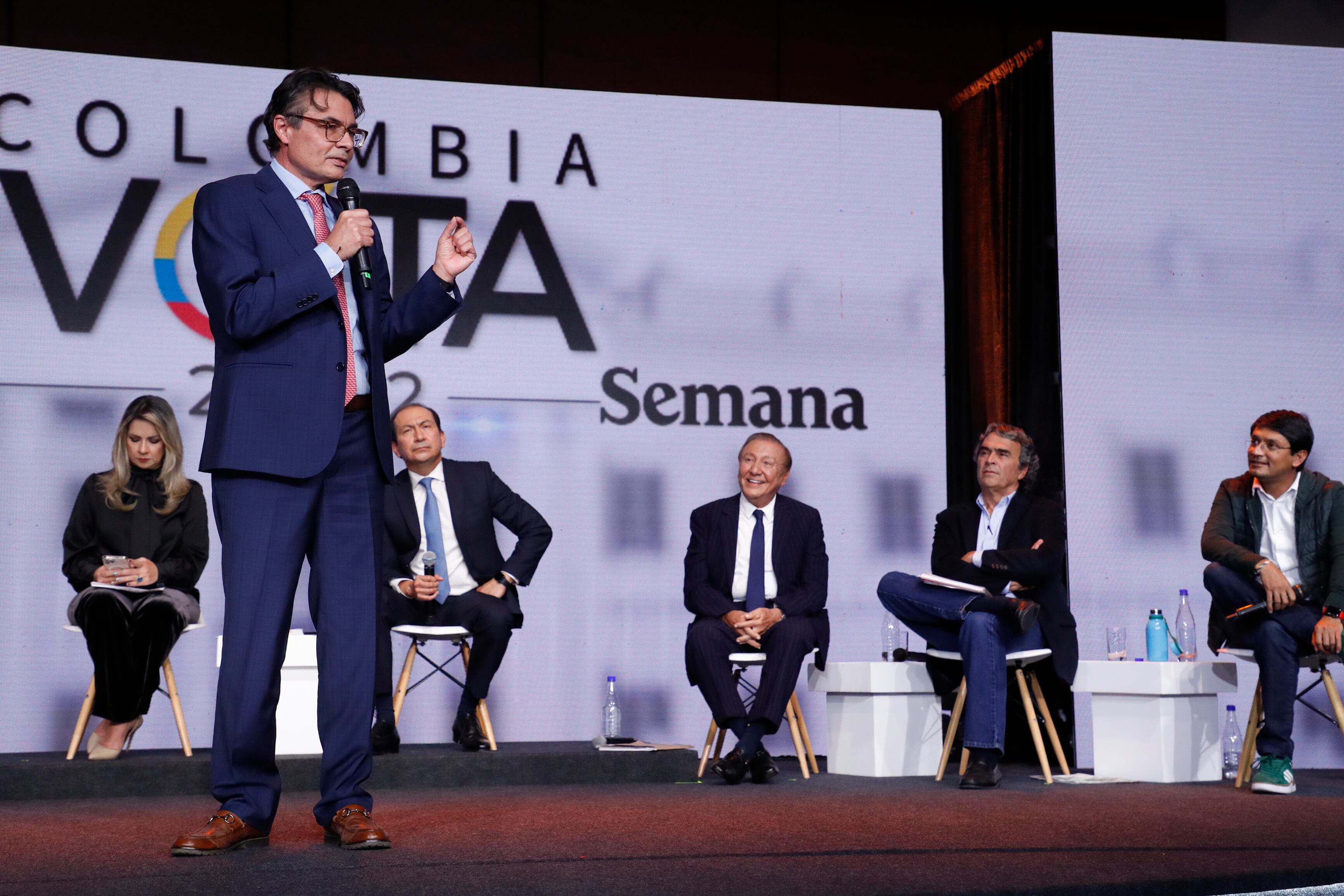 Gran Foro Colombia 2022
Cara a cara precandidatos presidenciales 
Club el Nogal