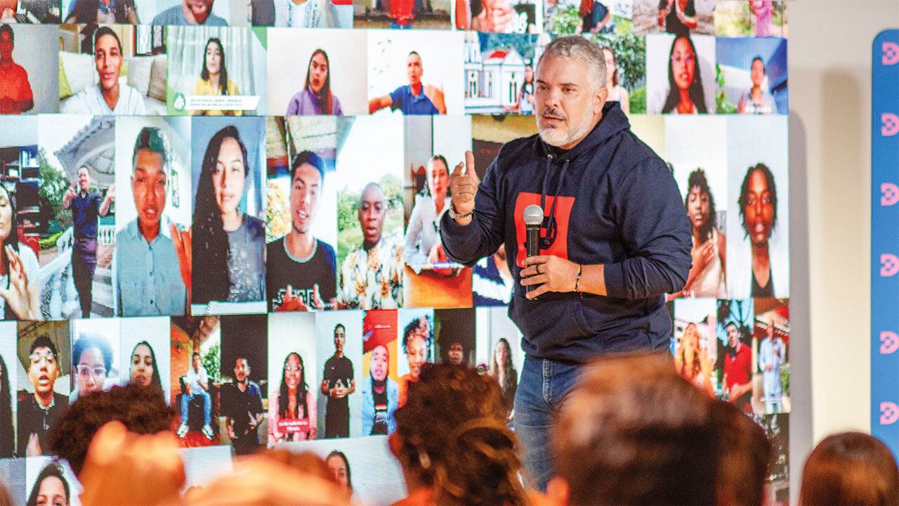 El programa de Dreamers and Makers es la insignia de la fundación. También se desarrollan grandes foros y thinklabs como espacios para pensar el país. 