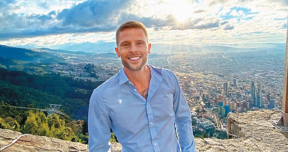 “Hay cosas que un gringo ya no aprende después de cierta edad”, dice Zach, quien, desde que vive en Cali, insiste en tomar clases de salsa.