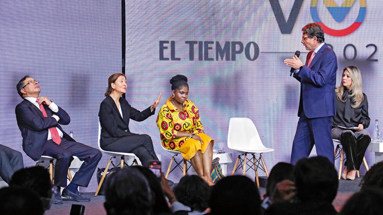 En el cara a cara de los candidatos presidenciales del pasado martes se destaparon las diferencias entre Íngrid Betancourt y Alejandro Gaviria, que cada vez lucen más irreconciliables.