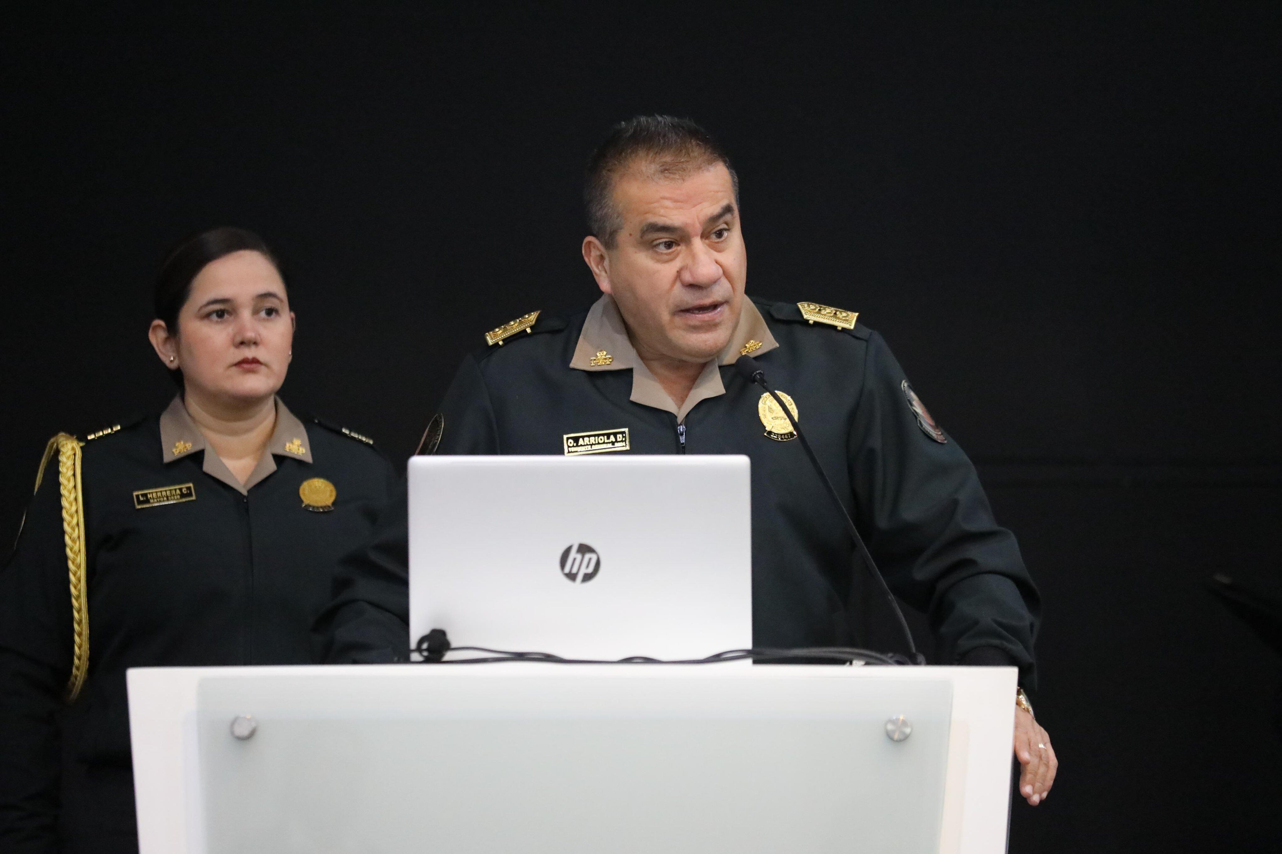 Jefe de la Policía Nacional de Perú, Oscar Arriola