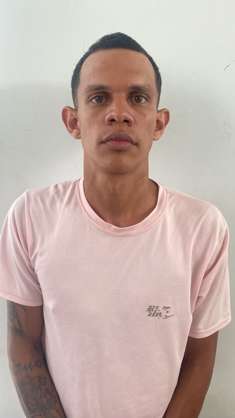 Este hombre deberá responder por diferentes delitos.