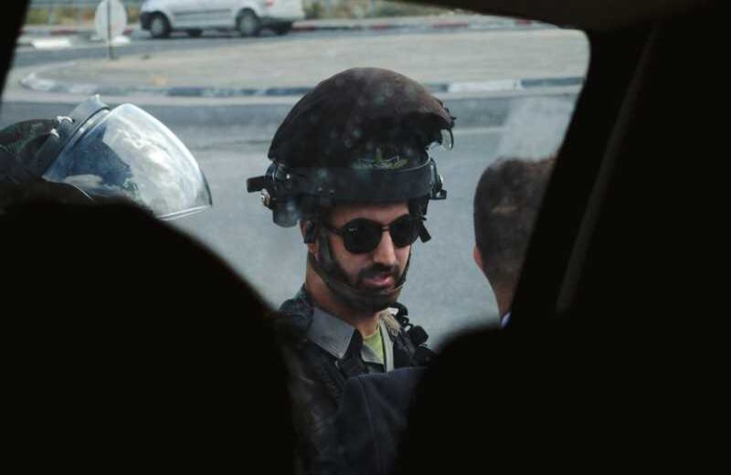 En Cisjordania, aunque hay presencia policial en las zonas A de Palestina, quienes controlan las calles son los militares israelíes.