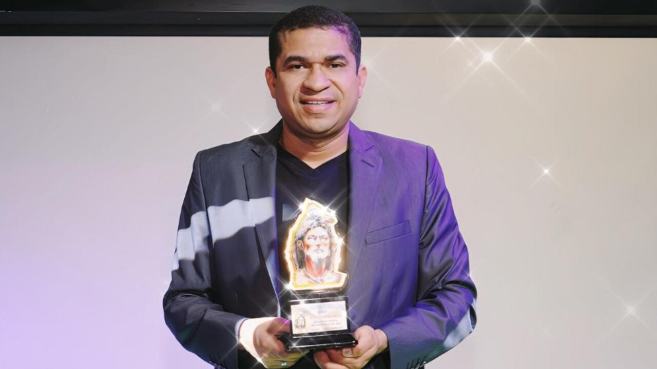 Johnny José Peña Agresott, productor musical colombiano.