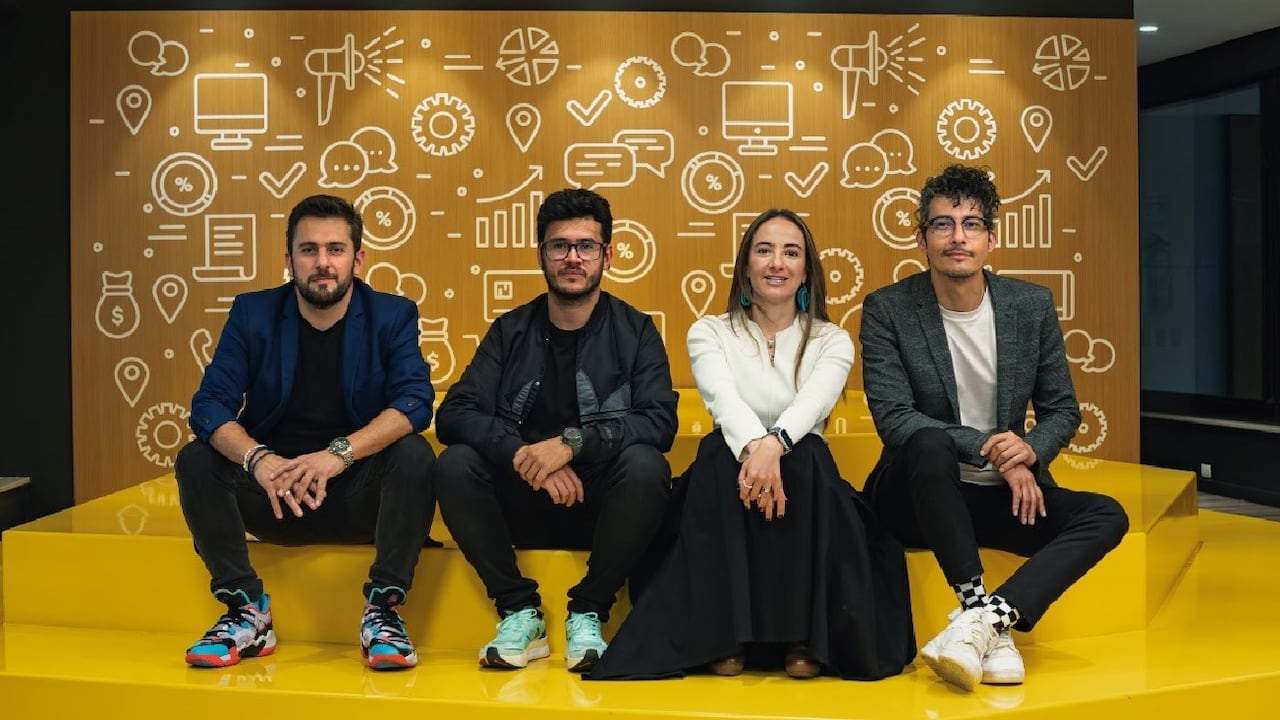 David Nieto, gerente de Marketing y Medios; Andrés Pineda, gerente de Marketing Digital; Isabel Martínez, vicepresidente de Sostenibilidad y Servicios Corporativos, y Juan Gómez, gerente de Marca y Publicidad.