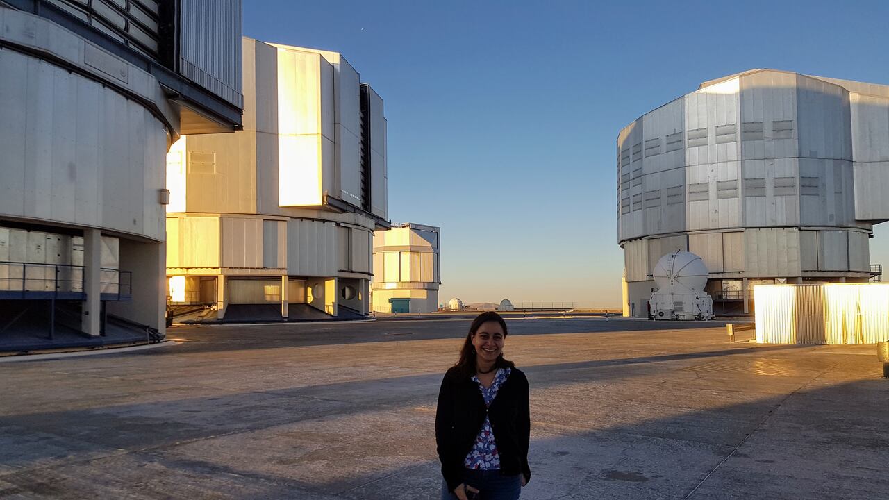 María Claudia Ramirez en el telescopio Very Large, en el desierto de Atacama en Chile.