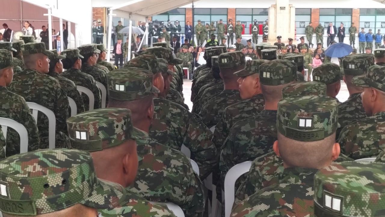 Varios militares denunciaron a un oficial por presunta corrupción.