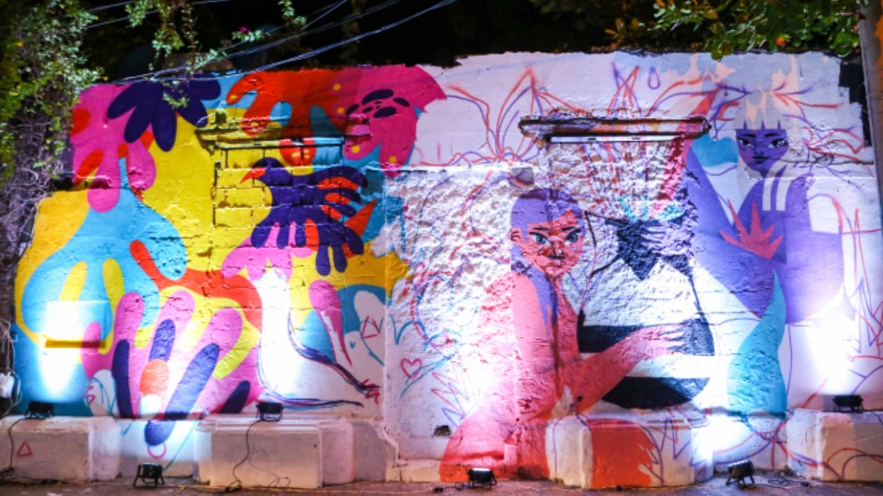 Mural realizado en Cartagena por las graffiteras colombianas Green Amarilla y Mugre Diamante. Cortesía de la iniciativa Ipanema Graffiti Colombia.