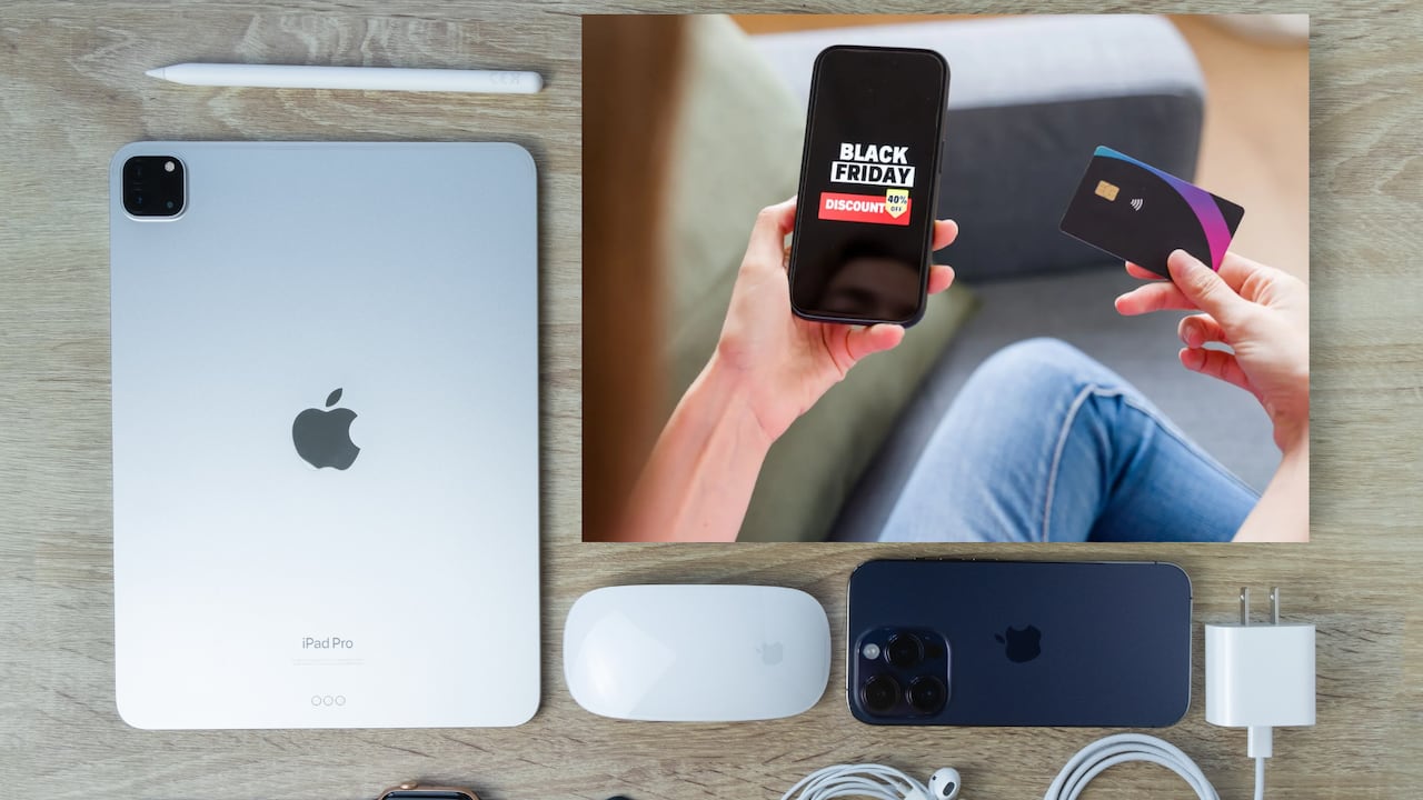 Compradores en una Apple Store exploran los dispositivos con promociones especiales del Black Friday 2025, en medio del aumento de demanda por iPads, MacBooks y accesorios.