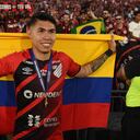 Nicolás Hernández fue oficializado como nuevo jugador de Athletico Paranaense el 5 de agosto de este año