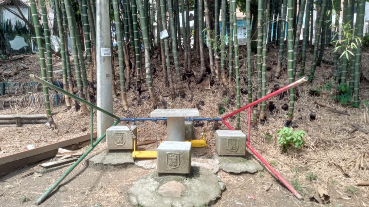 Columpio de Medellín que colapsó y le arrebató la vida a un niño.