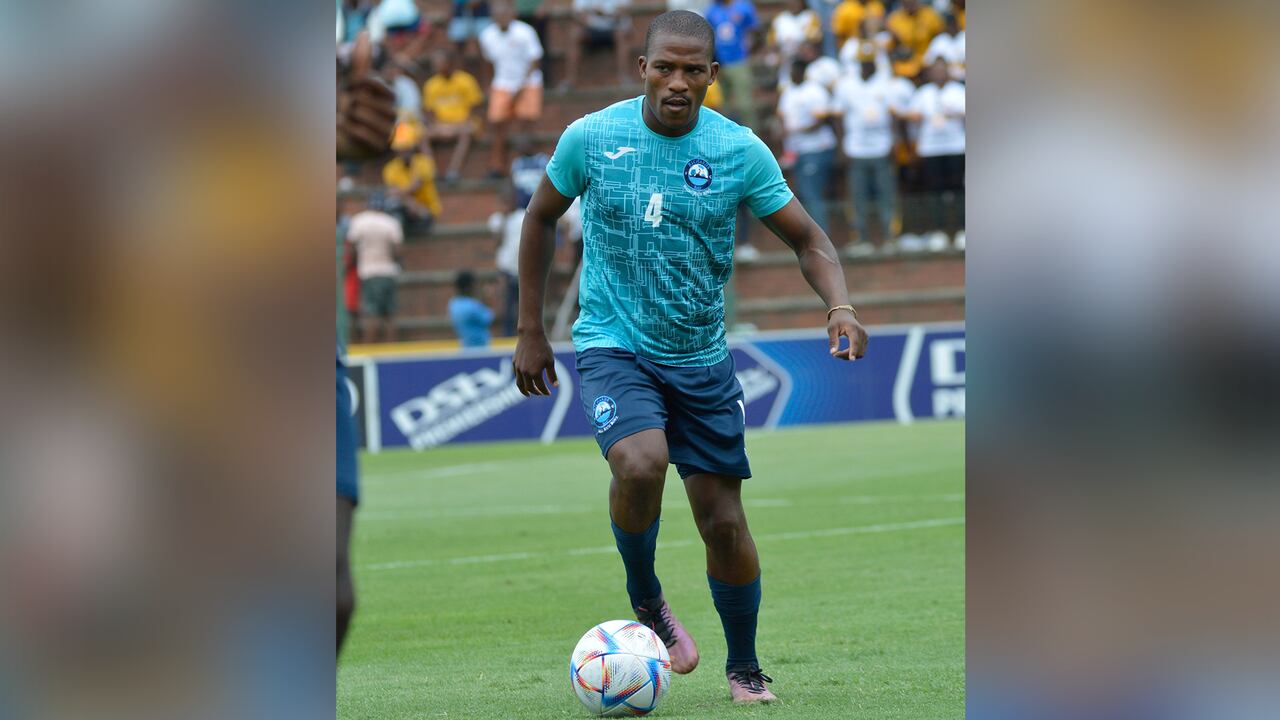Siphamandla Mtolo, centrocampista del Richards Bay FC de la primera división sudafricana, falleció a los 29 años.