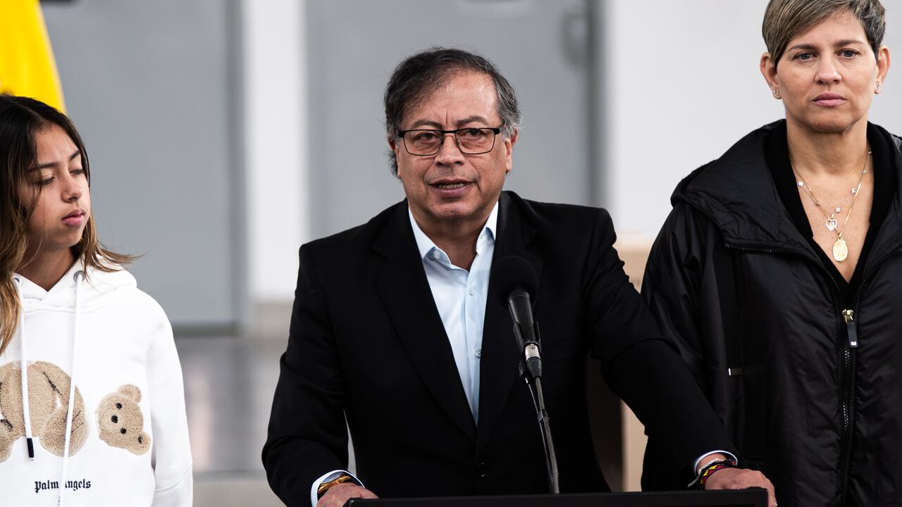 Gustavo Petro, duro crítico de las posturas recién implementadas por Javier Milei.