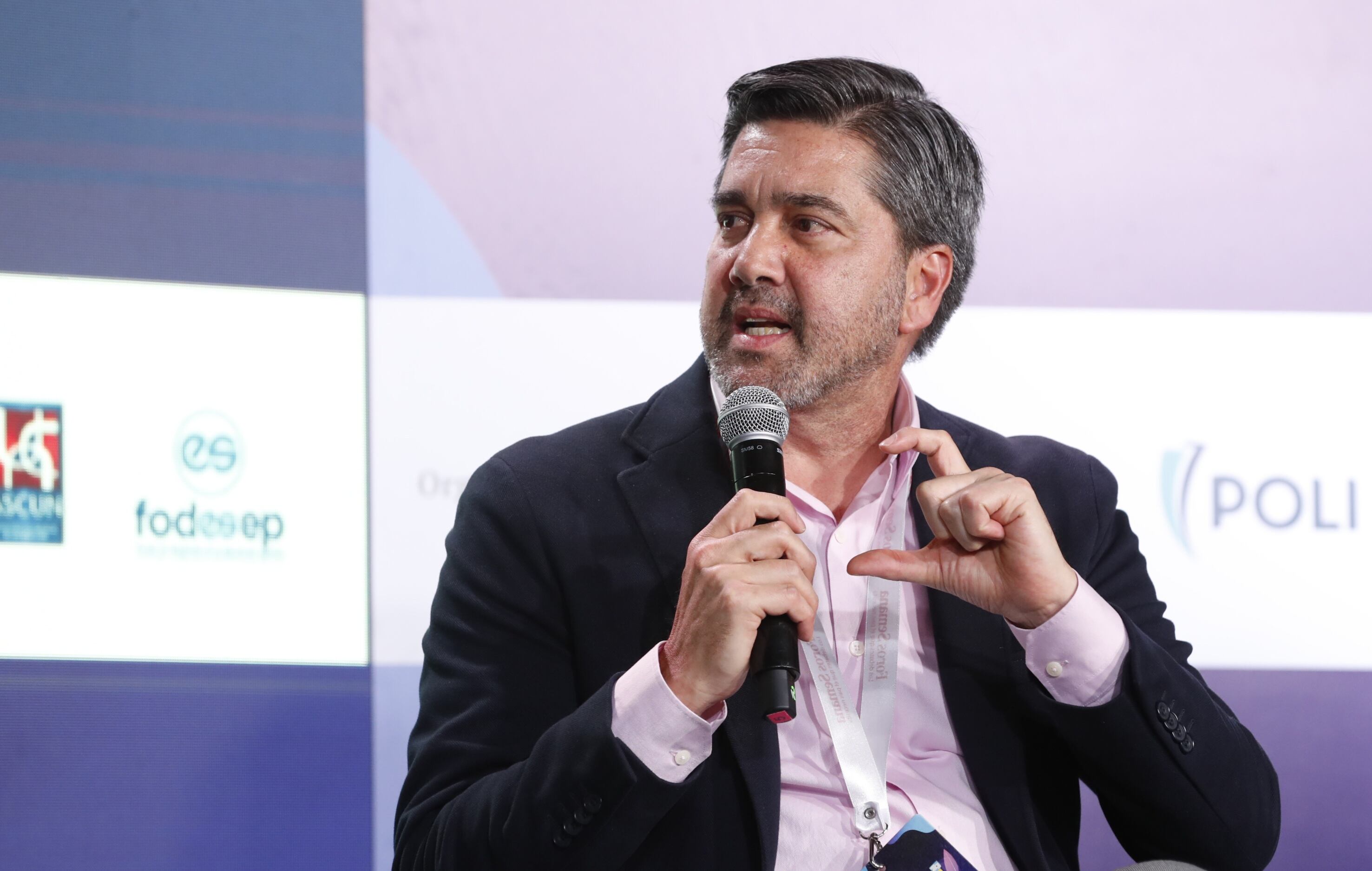 CONVERSATORIO: SIN FRONTERAS: EL PODER DE LA EDUCACIÓN
VIRTUAL E HÍBRIDA