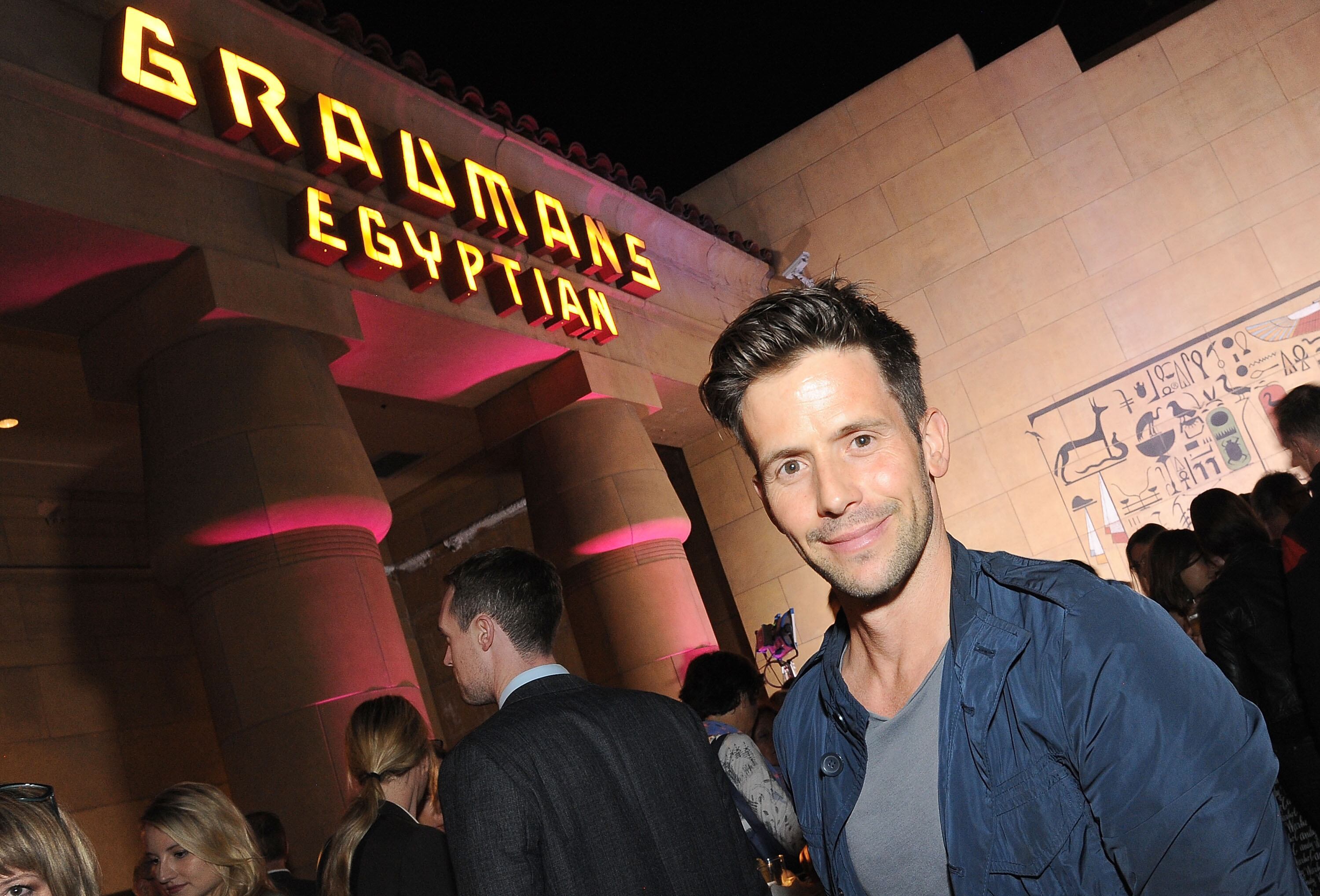 El actor Christian Oliver asiste al noveno Festival anual de cine alemán de corrientes alemanas - gala de alfombra roja de la noche de apertura en el Teatro Egipcio el 22 de octubre de 2015 en Hollywood, California.