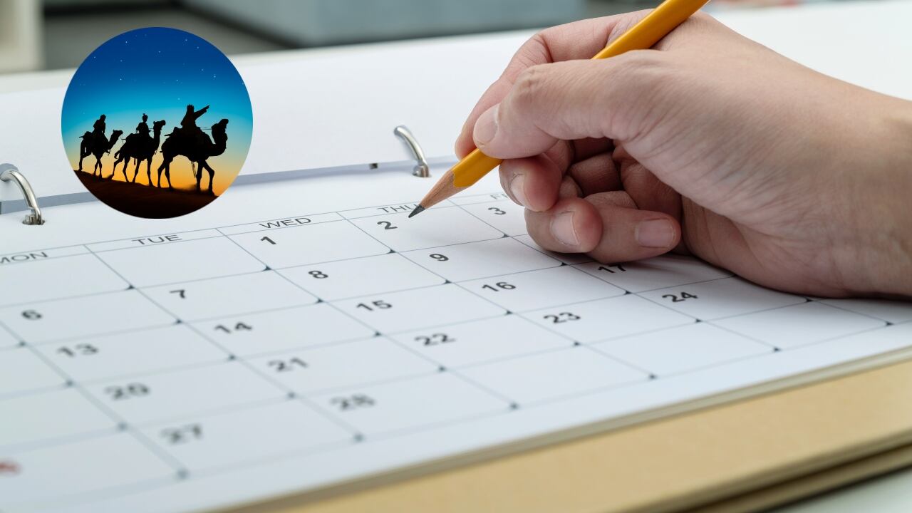 Imagen de referencia de los Reyes Magos junto a un calendario.