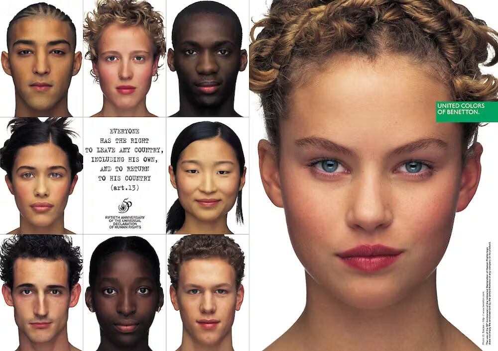 Una de las campañas históricas de la marca United Colors of Benetton creada por Oliviero Toscani en 1998 apelaba al decimotercer artículo de la Declaración Universal de los Derechos Humanos para indicar que ‘todo el mundo tiene derecho a abandonar cualquier país, incluido el suyo, y a regresar a su país’. United Colors of Benetton