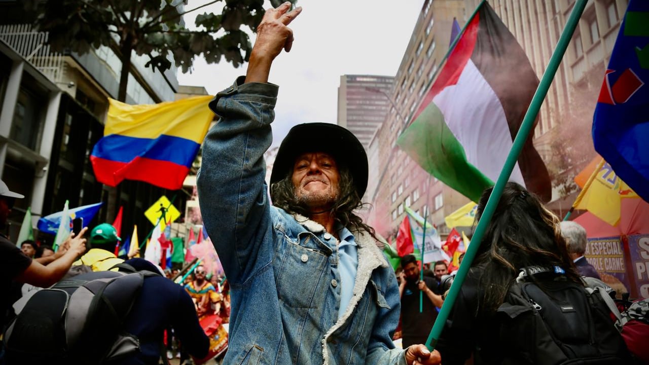 Marcha primero de mayo, Plaza de Bolívar