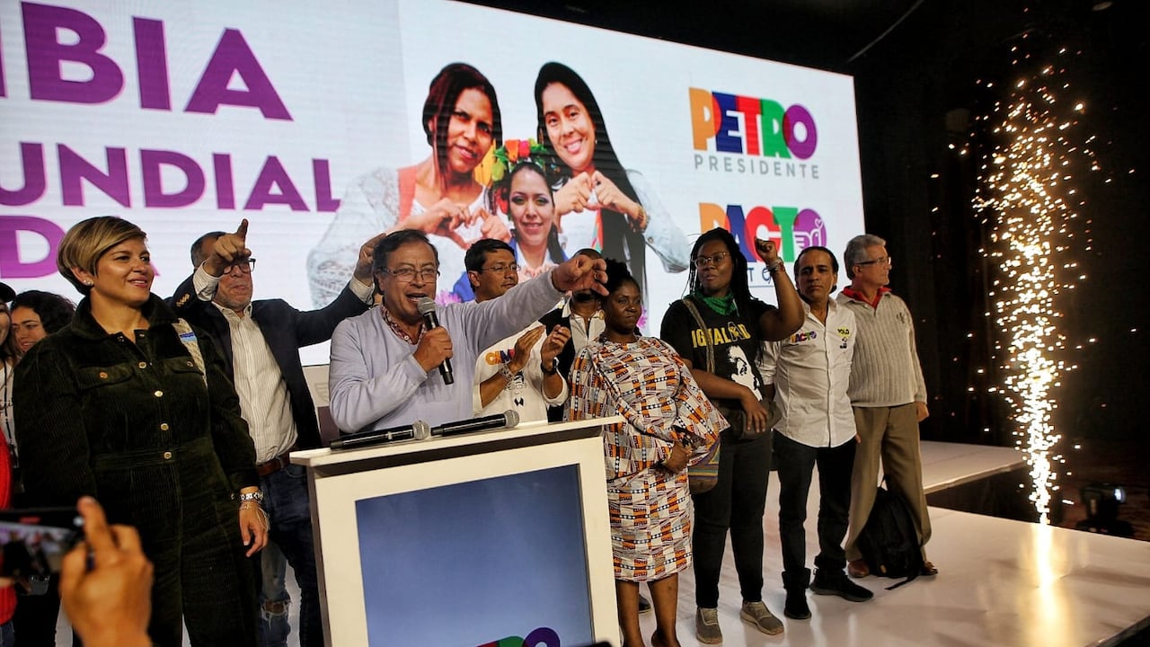 Gustavo Petro Ganador del Pacto por Colombia, celebra su victoria