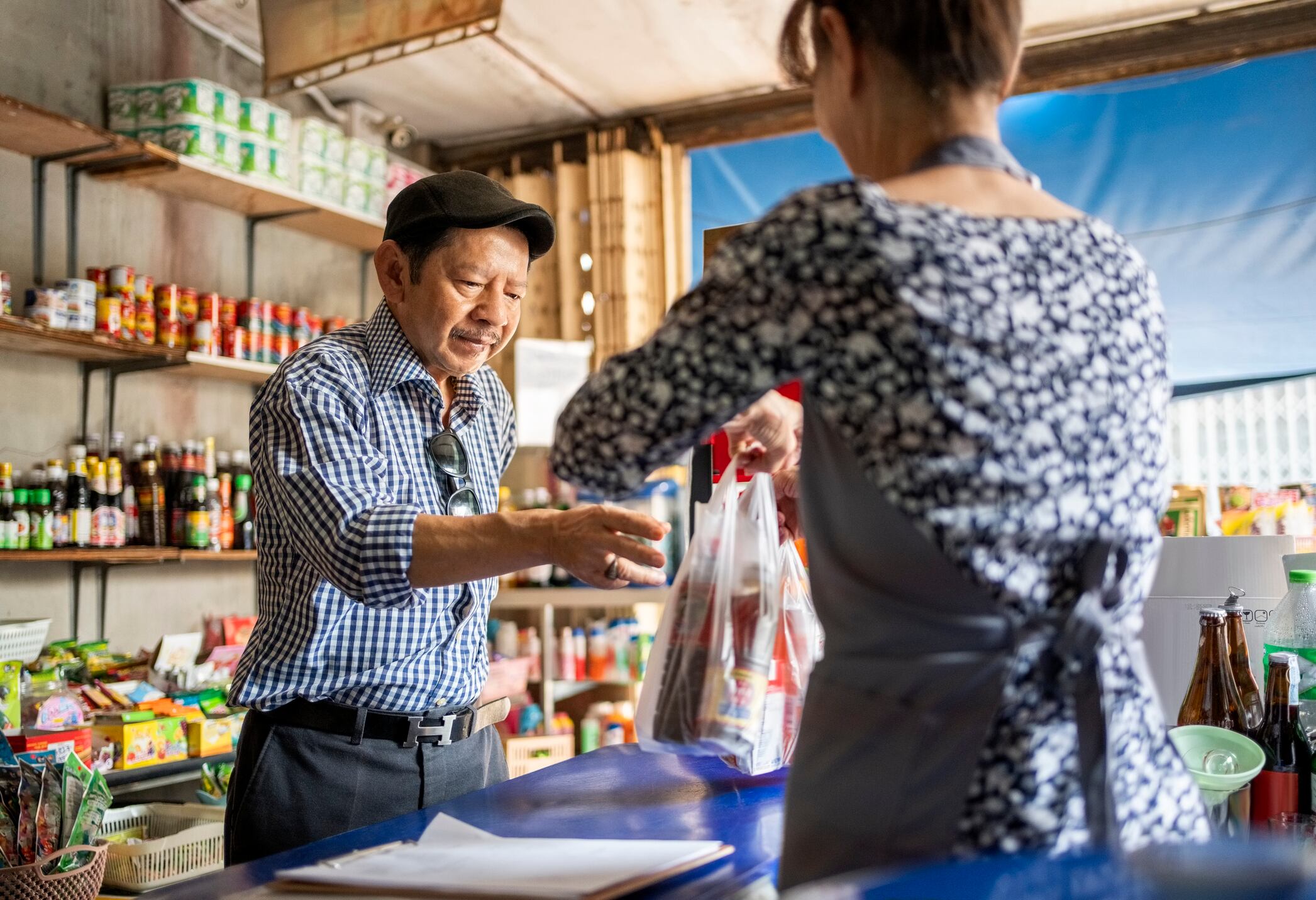 Juntas de copropietarios y oficinas urbanísticas pueden sancionar negocios no autorizados en viviendas.