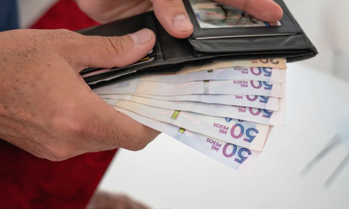 Implicaciones de un aumento muy alto del salario mínimo.