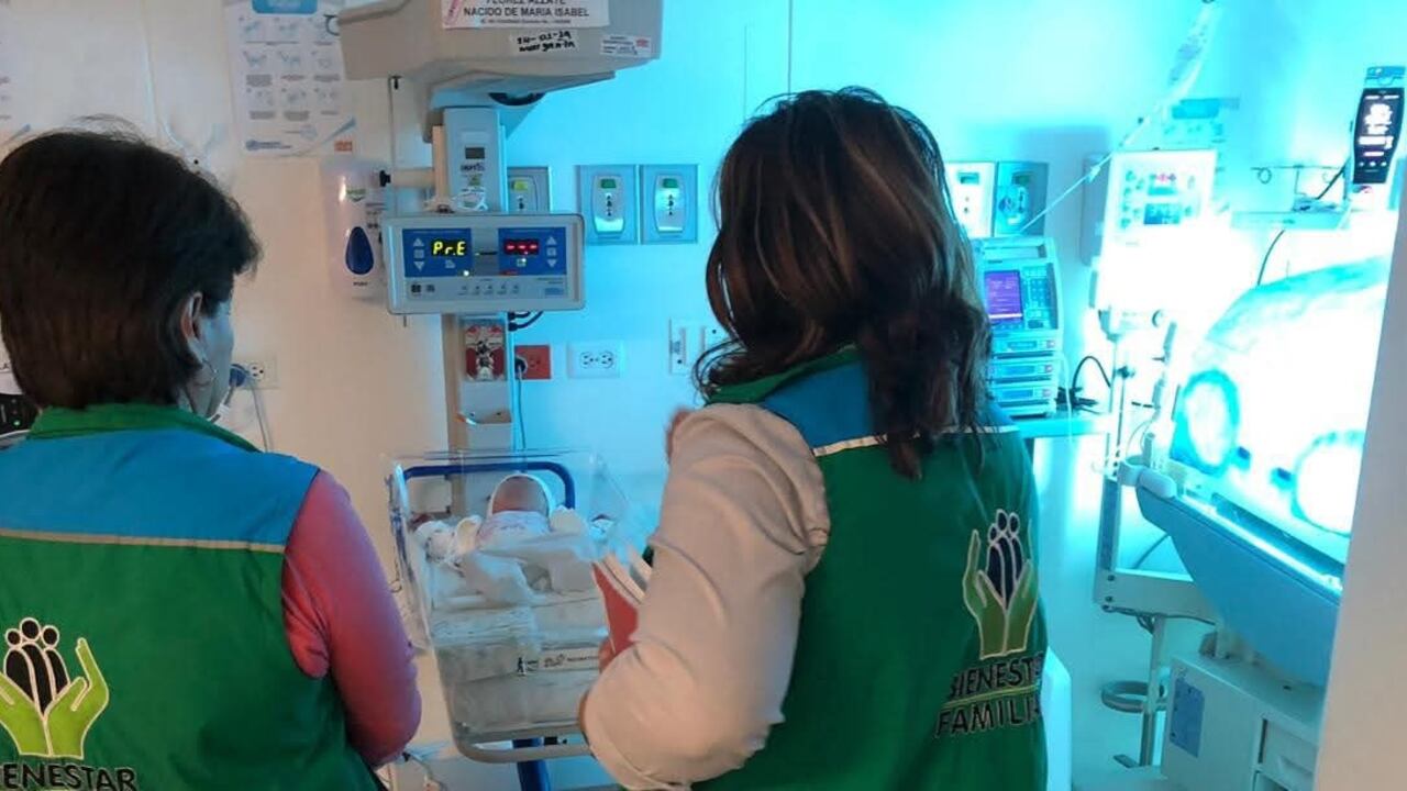 Fotorreferencia de atención brindada a un bebé.