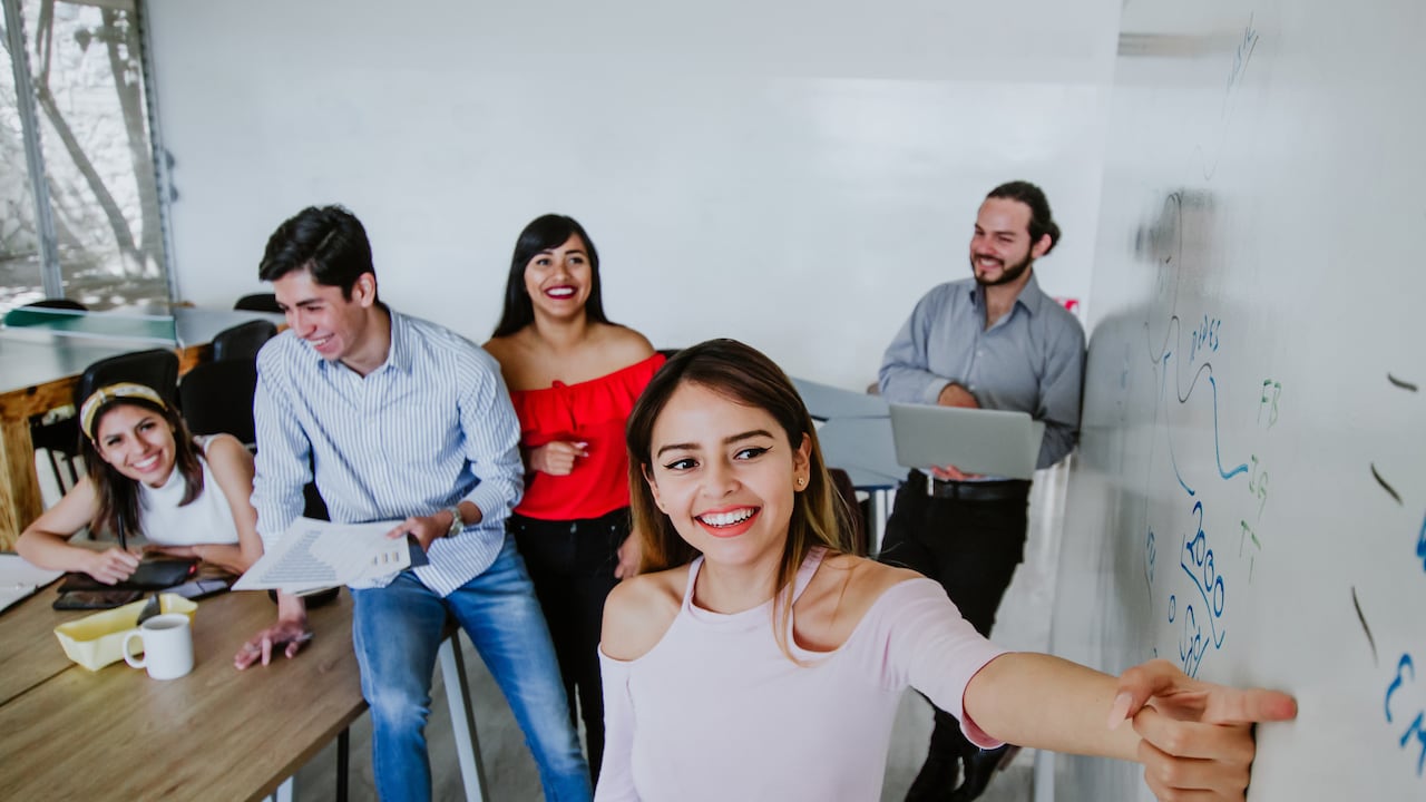 La convocatoria forma parte del programa ALDEA, diseñado por el Ministerio de Comercio, Industria y Turismo y ejecutado por iNNpulsa Colombia para beneficiar a emprendimientos innovadores de alto impacto para su consolidación y crecimiento a un nivel más avanzado.