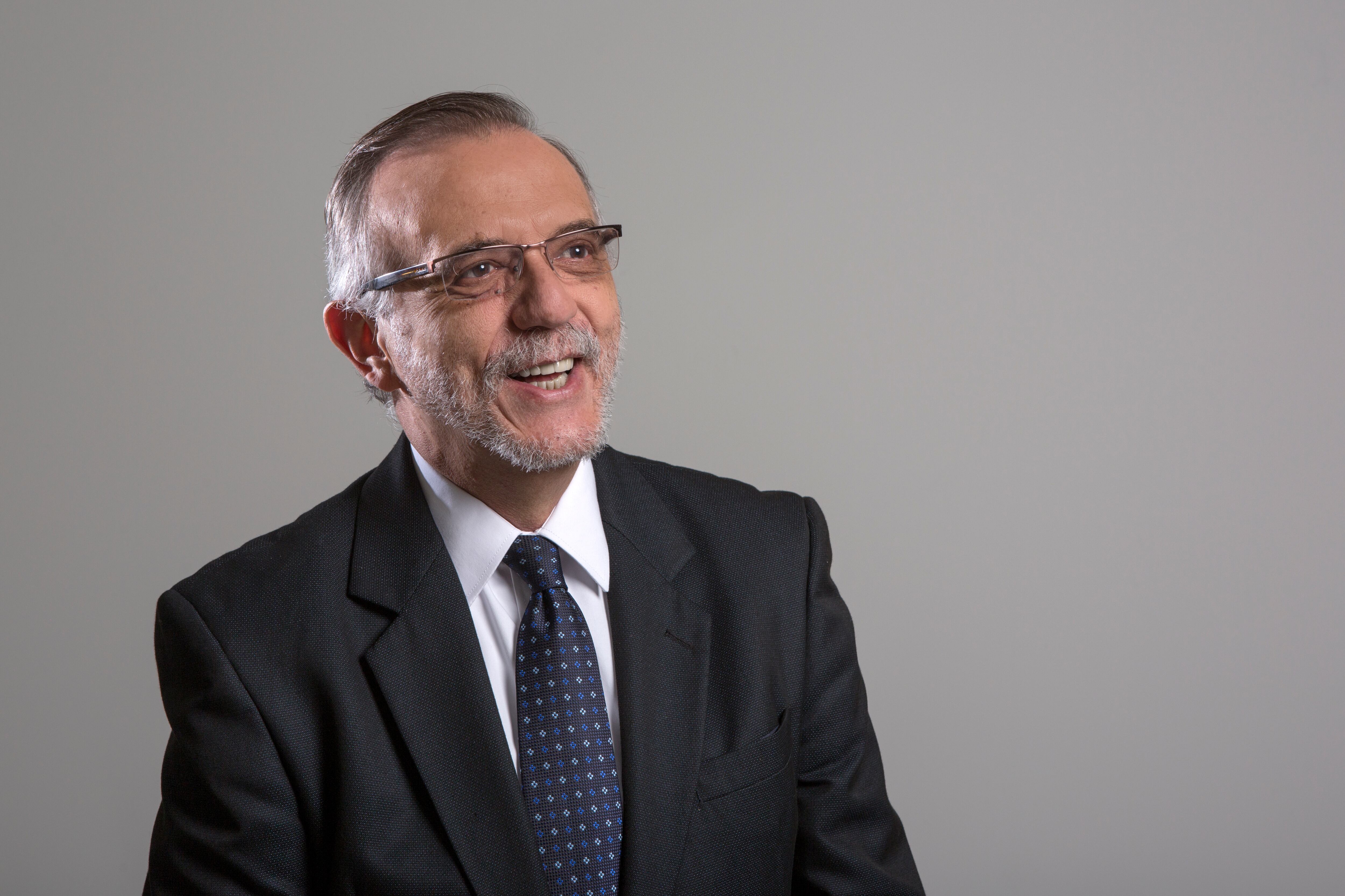 El Ministro de Defensa, Iván Velásquez, ha asegurado en repetidas ocasiones que el manejo de la seguridad en el país va por buen camino.