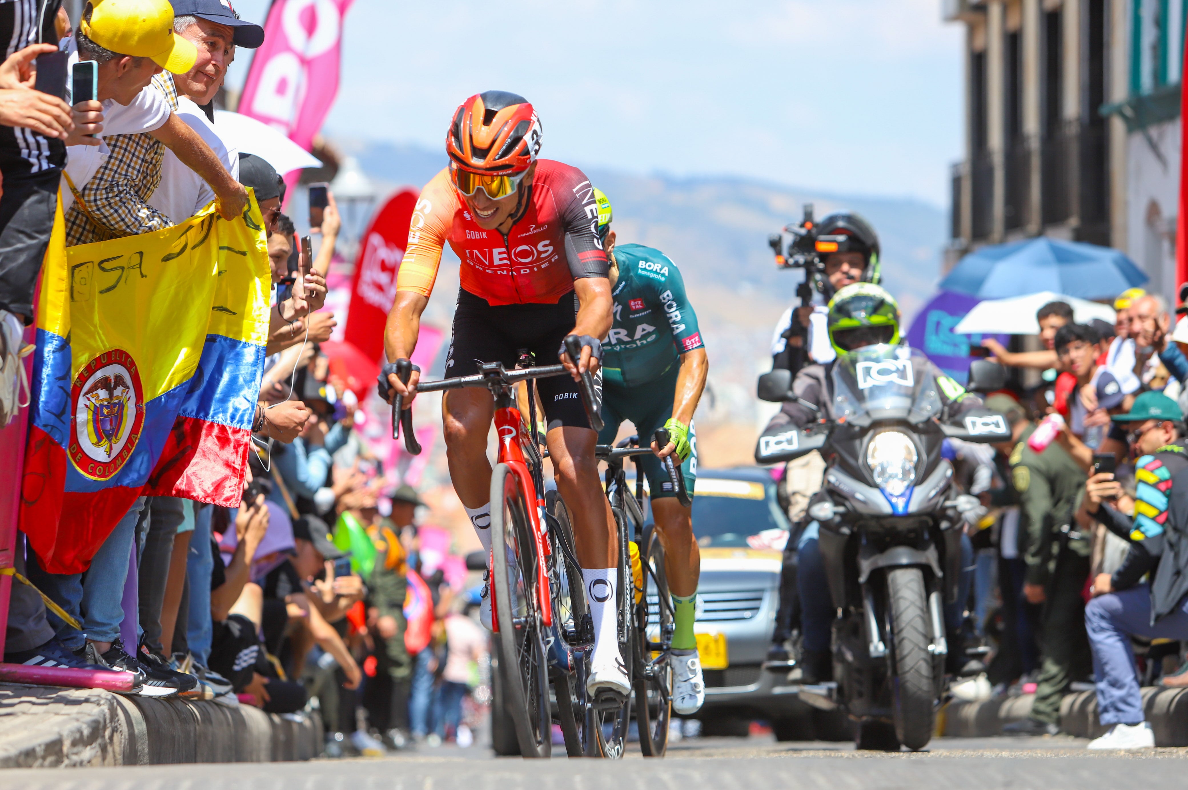 El emocionante momento de Egan Bernal en el podio de los nacionales de ciclismo