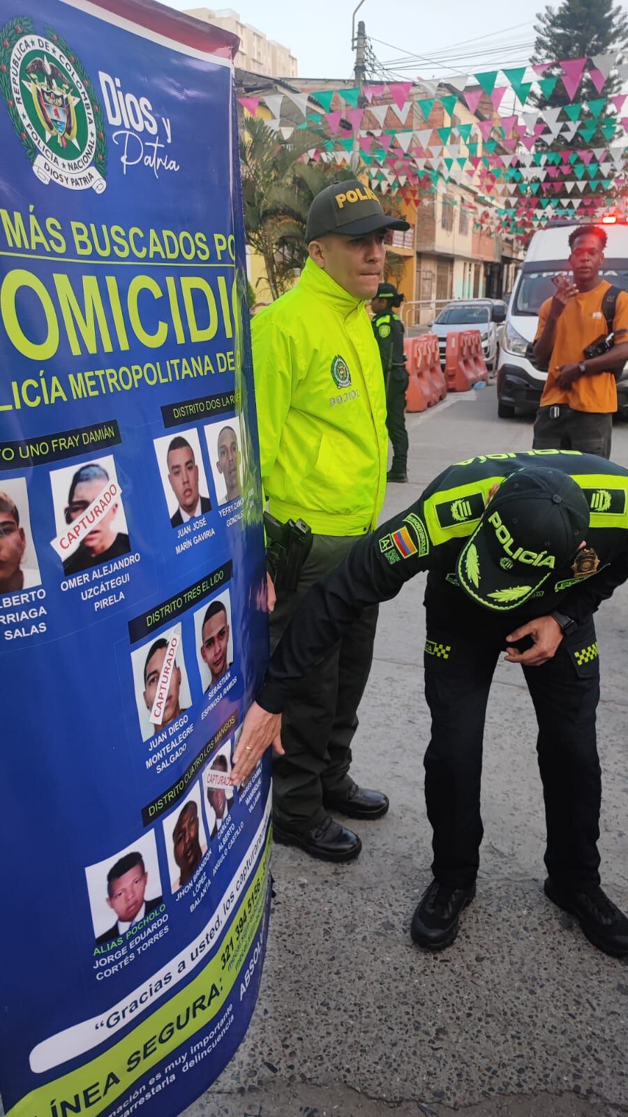 Afiche de los más buscados en Cali