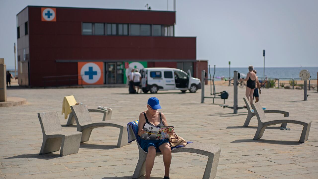 Entre 2011 y 2020, España registró el doble de olas de calor que en las tres décadas anteriores. (AP Photo/Joan Mateu Parra)