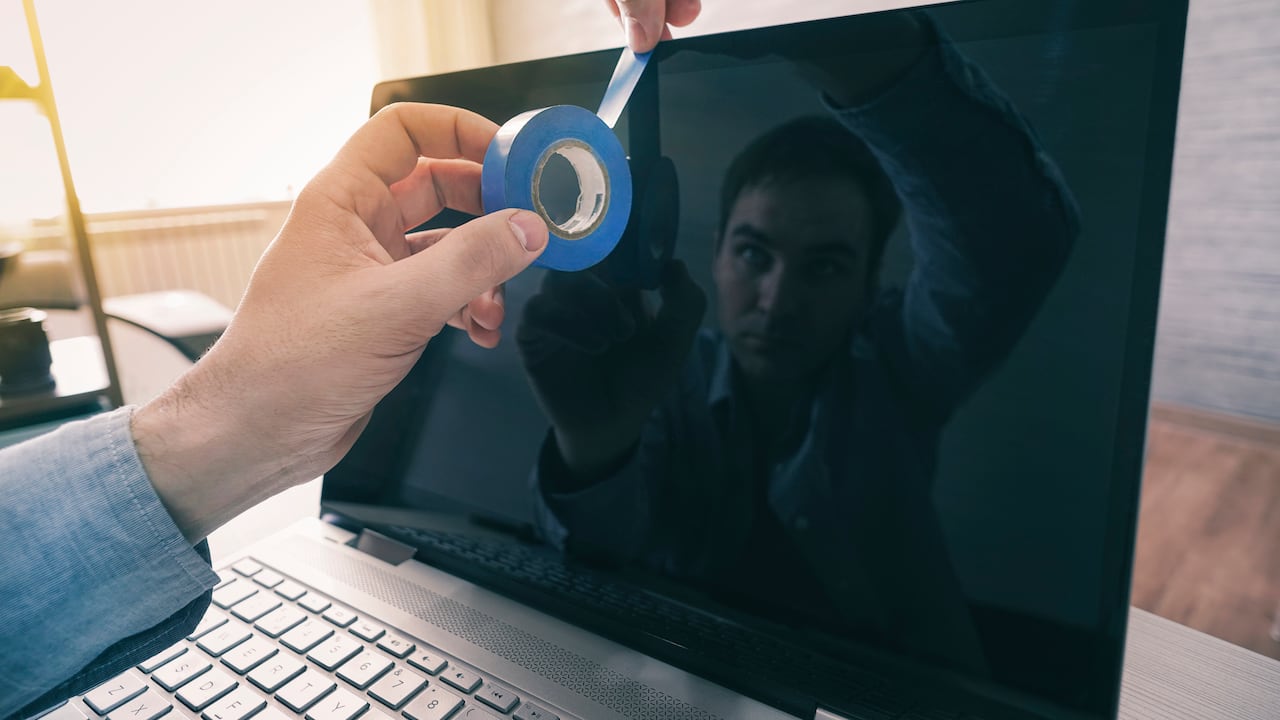 Analistas tecnológicos evaluaron qué tan efectiva es una barrera física para impedir accesos no autorizados.