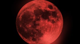 La Luna tendrá un cambio llamativo esta noche durante un eclipse visible desde Colombia.