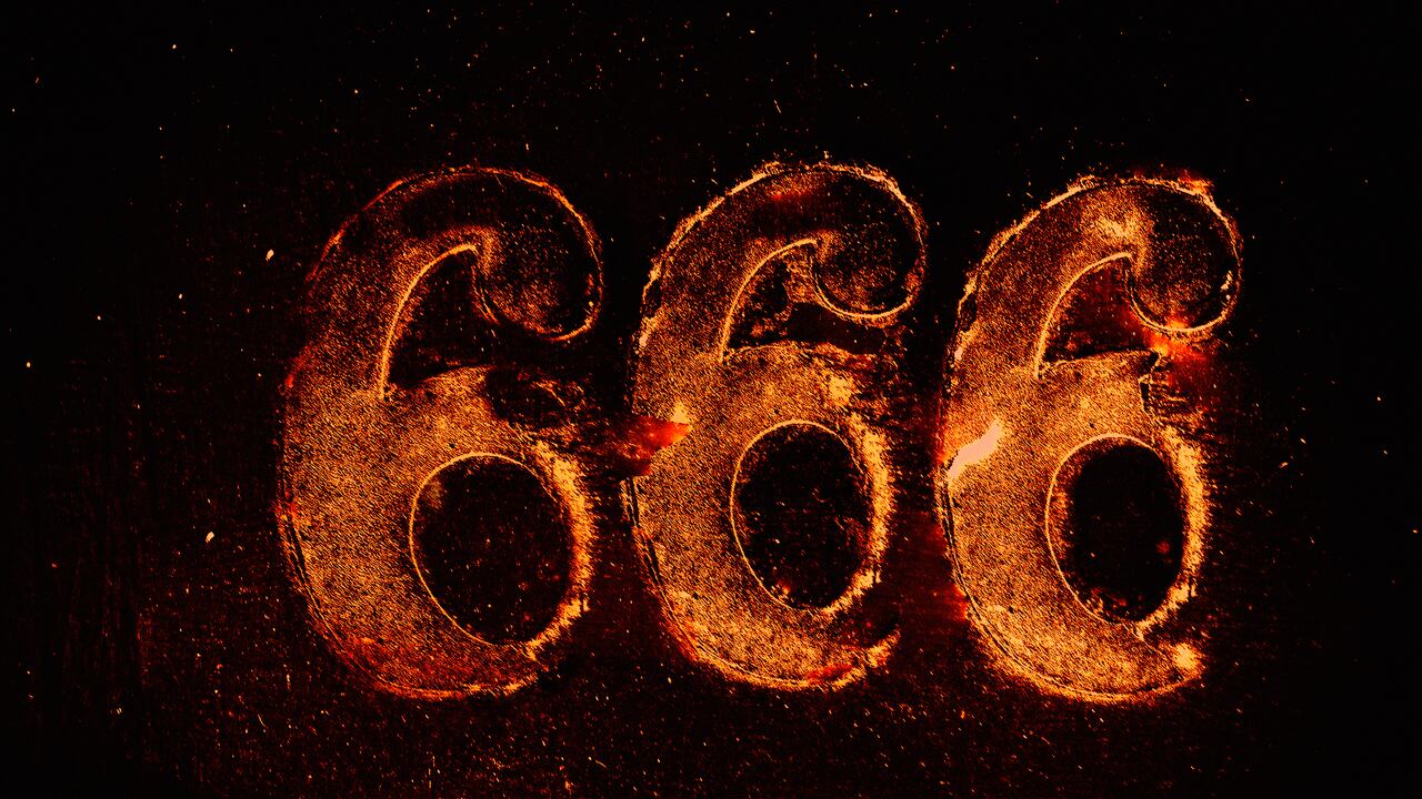 Uno de los más mediáticos fue el recordado 666, el número de la bestia (en el Apocalipsis de San Juan), quienes impulsaron este rumor señalaron que el 6 del mes 6 en el año 2006, el mundo llegaría su final.