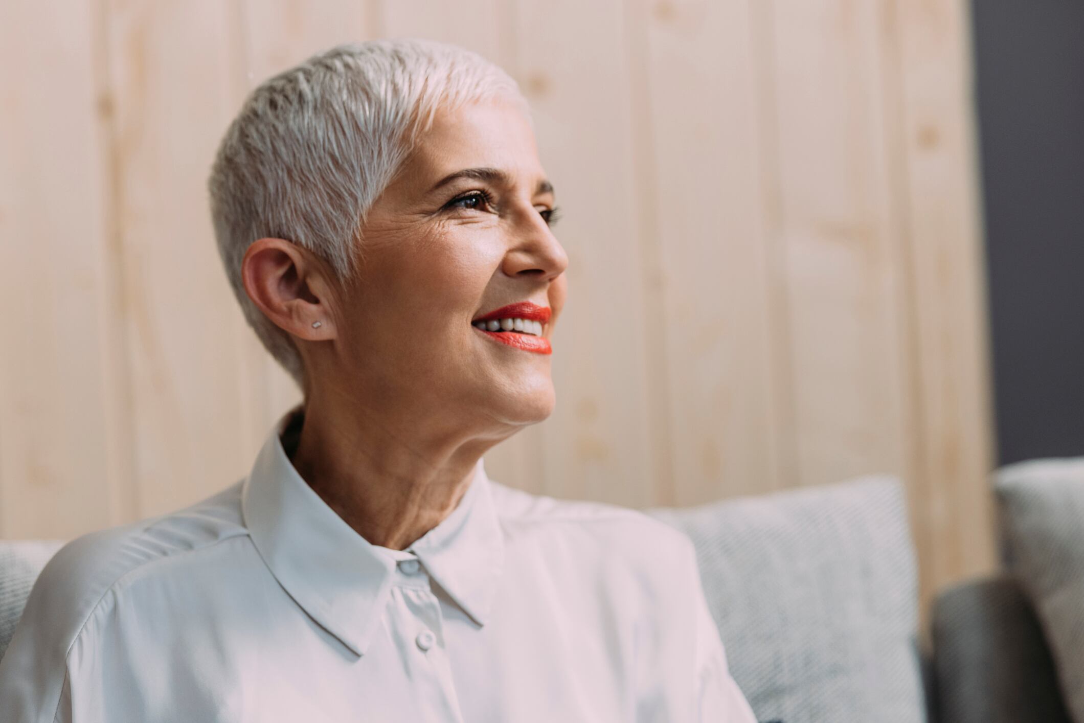 Corte de cabello con canas