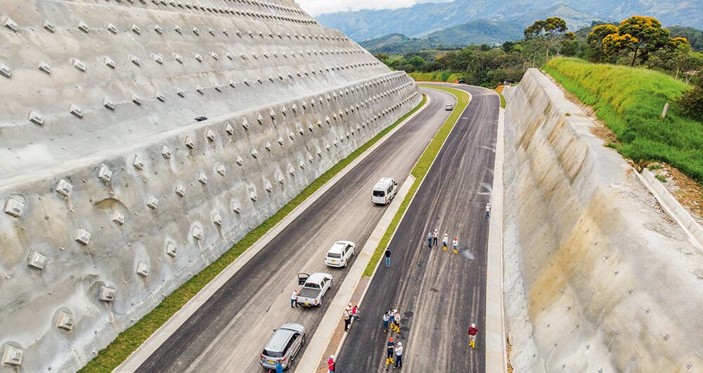 Para impulsar la reactivación económica, el Gobierno presentó un plan con tres pilares. 
