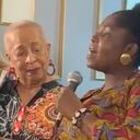 La fórmula vicepresidencial de Gustavo Petro, Francia Márquez, se arriesgó a entonar una canción que compuso.