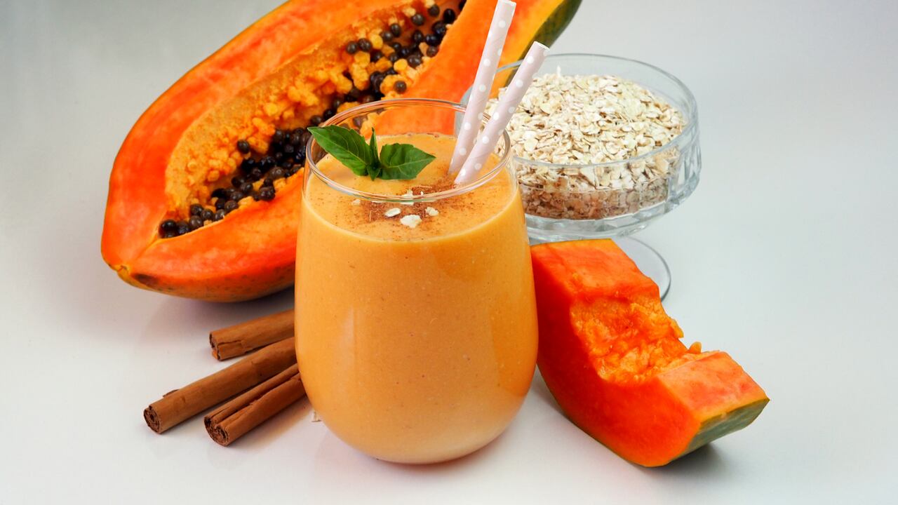 Beneficios de tomar un licuado de papaya y avena