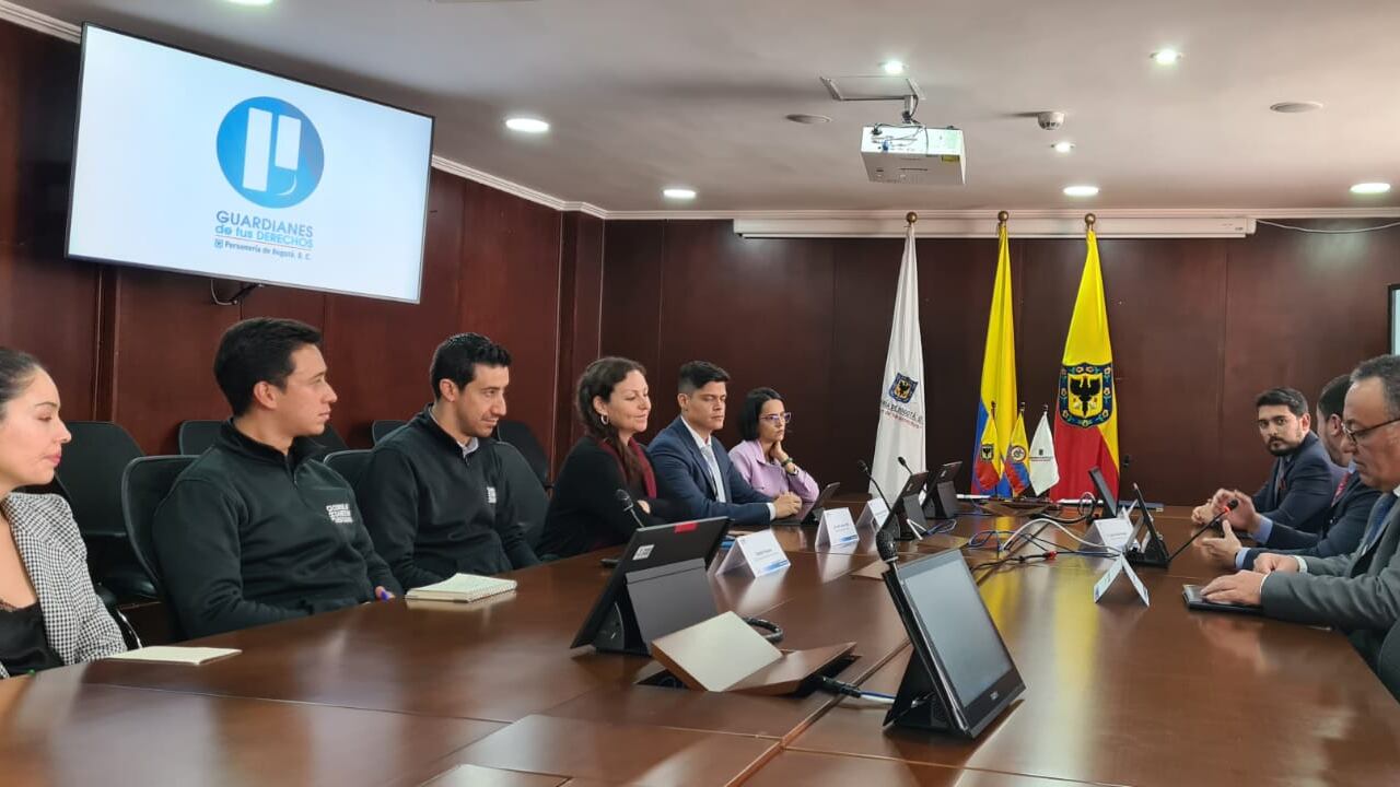 Prestar asistencia humanitaria para los refugiados y los migrantes que lleguen a Bogotá es el principal propósito del memorando de entendimiento suscrito entre la Personería y el Consejo Danés para Refugiados.