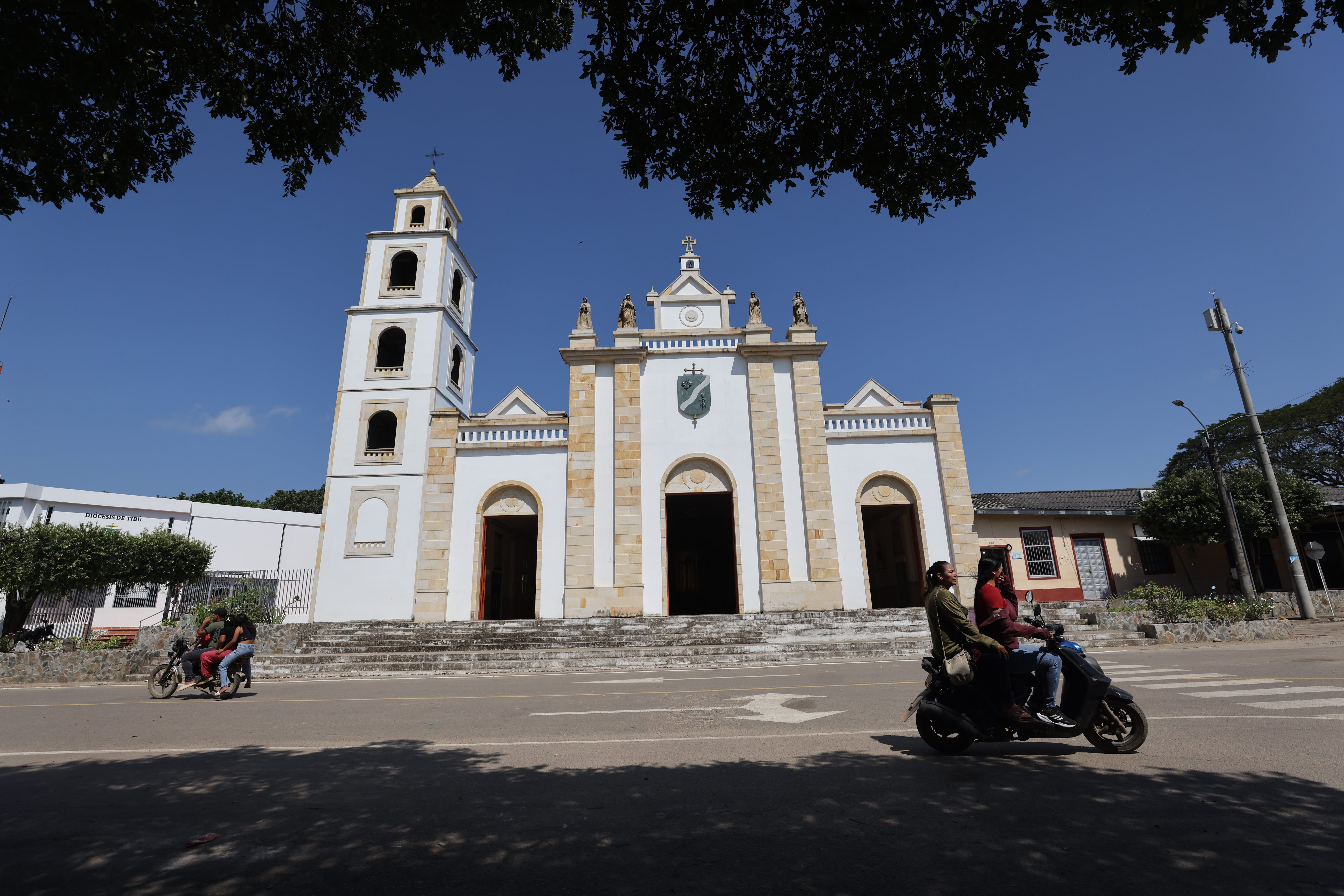 Tibú, Norte de Santander donde el ejército hace presencia por los fuertes combates entre el ELN y las Disidencias de las FARC en el Catatumbo.