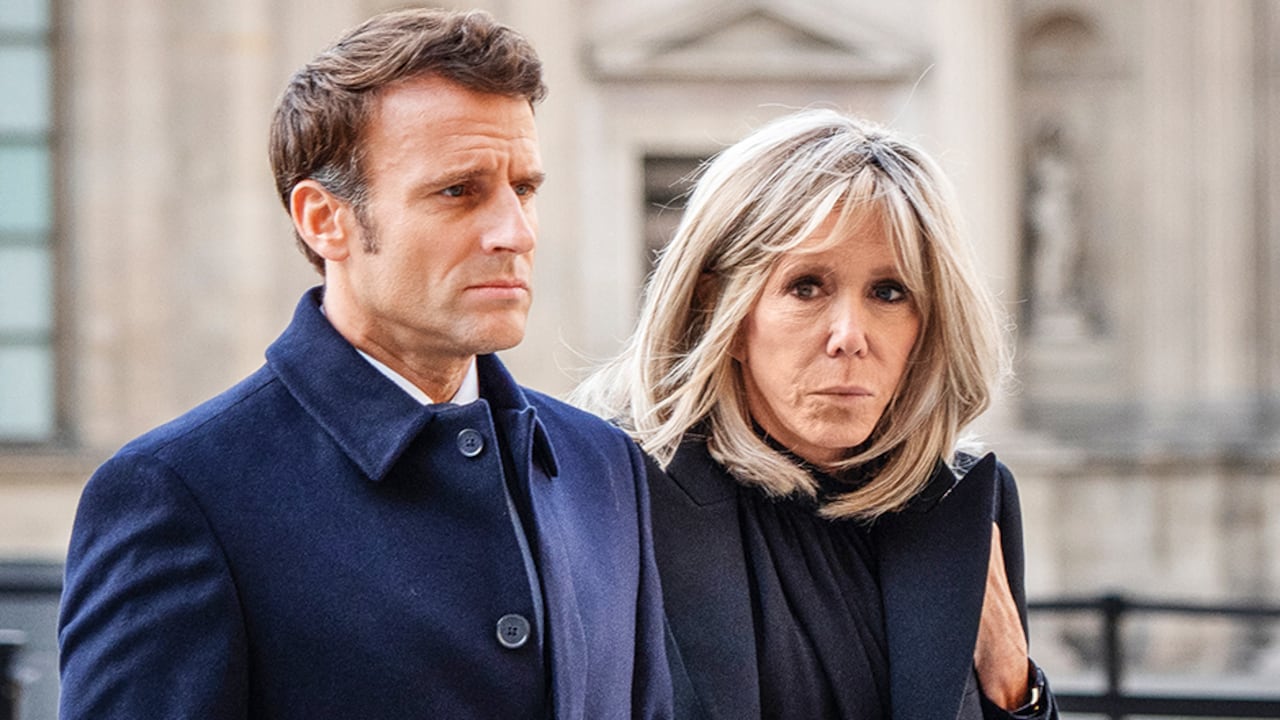 Emmanuel Macron está casado con Brigitte Macron desde hace más de una década.